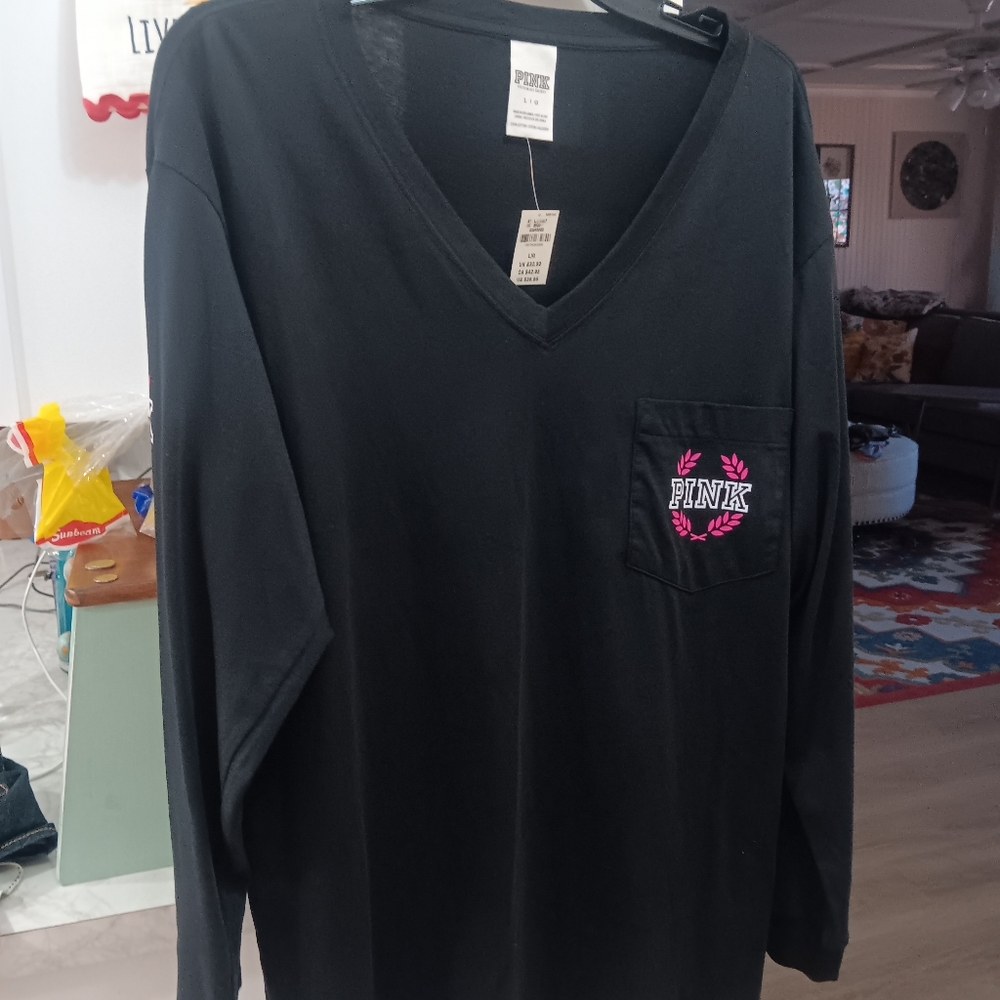 VS PINK, Large, Black tee